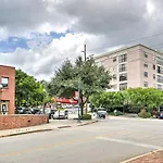 Updated Five Points Condo About Half-Mi To Usc!
