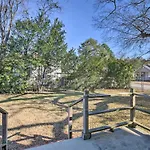 Columbia Home With Spacious Yard Less Than 2 Mi To Dtwn