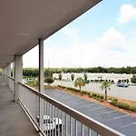 Suburban Studios Columbia - Harbison