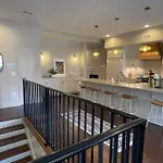 Urban Oasis - Downtown Columbia-Newly Renovated