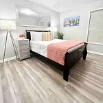 3Br Convenient Columbia Retreat!