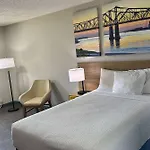 Days Inn By Wyndham Columbia Ne Fort Jackson