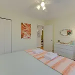 Stylish And Cozy Apartment