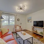 Comfy And Convenient Condo