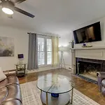Homey 3Bd Columbian Getaway