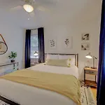 Boho Chic Earlewood Retreat