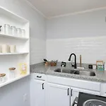 Carter Main Home And Guest Unit
