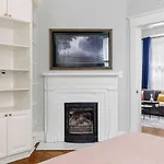 3Br On University Hill