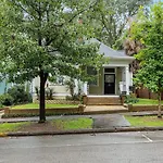 3Br On University Hill