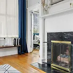 3Br On University Hill