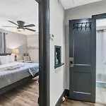 Homey 4Br In Earlewood