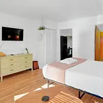 The Rainbow Room - Studio Apt