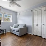 Spacious Oasis With Pool - 5Br