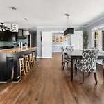 Spacious Oasis With Pool - 5Br