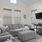 2 Bedroom Escape - Downtown