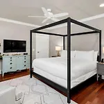 The Wren 2 Bedroom 2.5 Ba Renovated