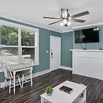 Hollywood Hideaway - 1Br 1Ba