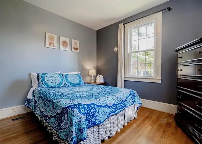 Walk To Usc Devine Street - Cool Blue Bungalow