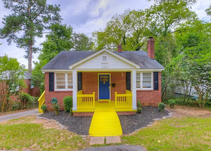 Charming Earlewood Cottage