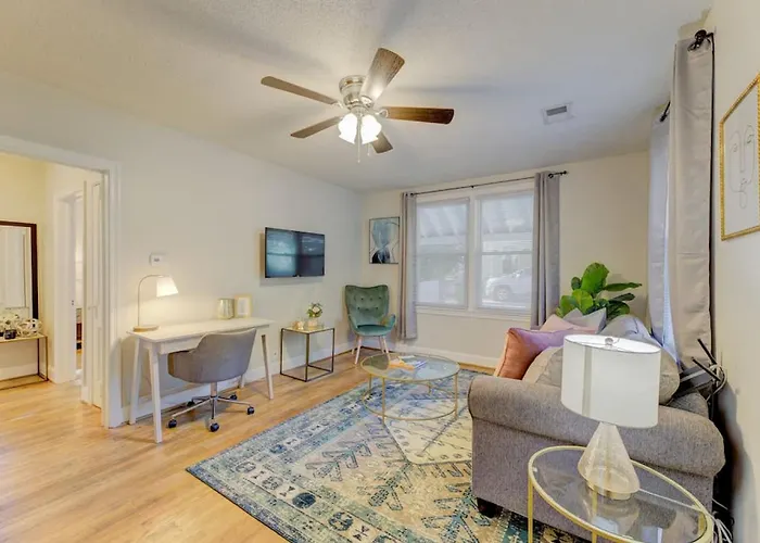 The Blue Belle - Pet Friendly