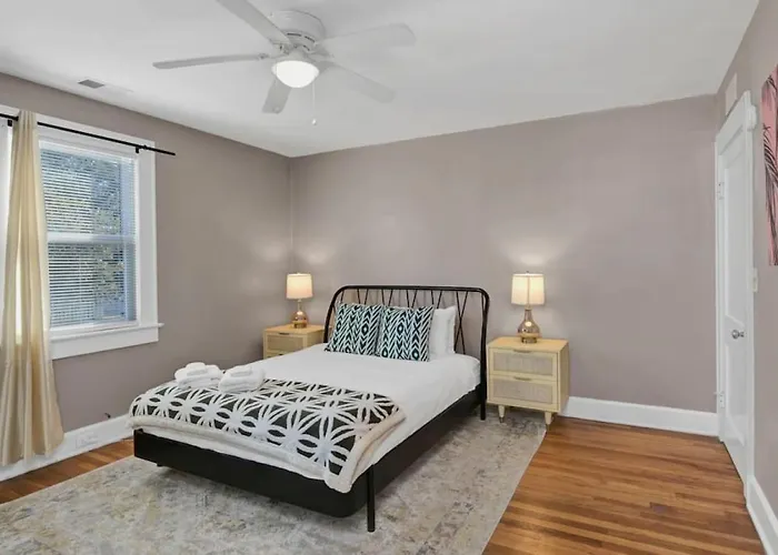 Spacious Home On Gervais - 4Br