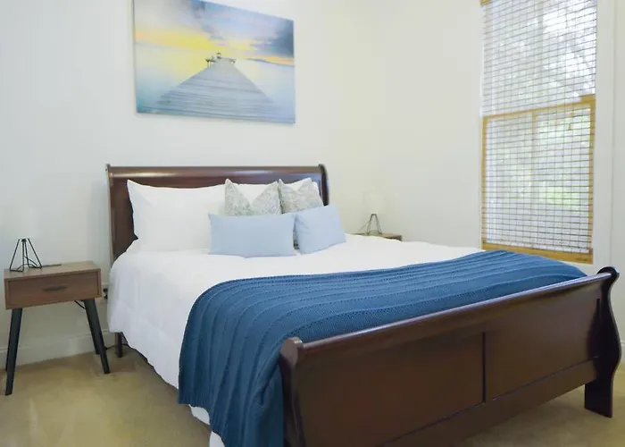 2 Bedroom Escape - Downtown