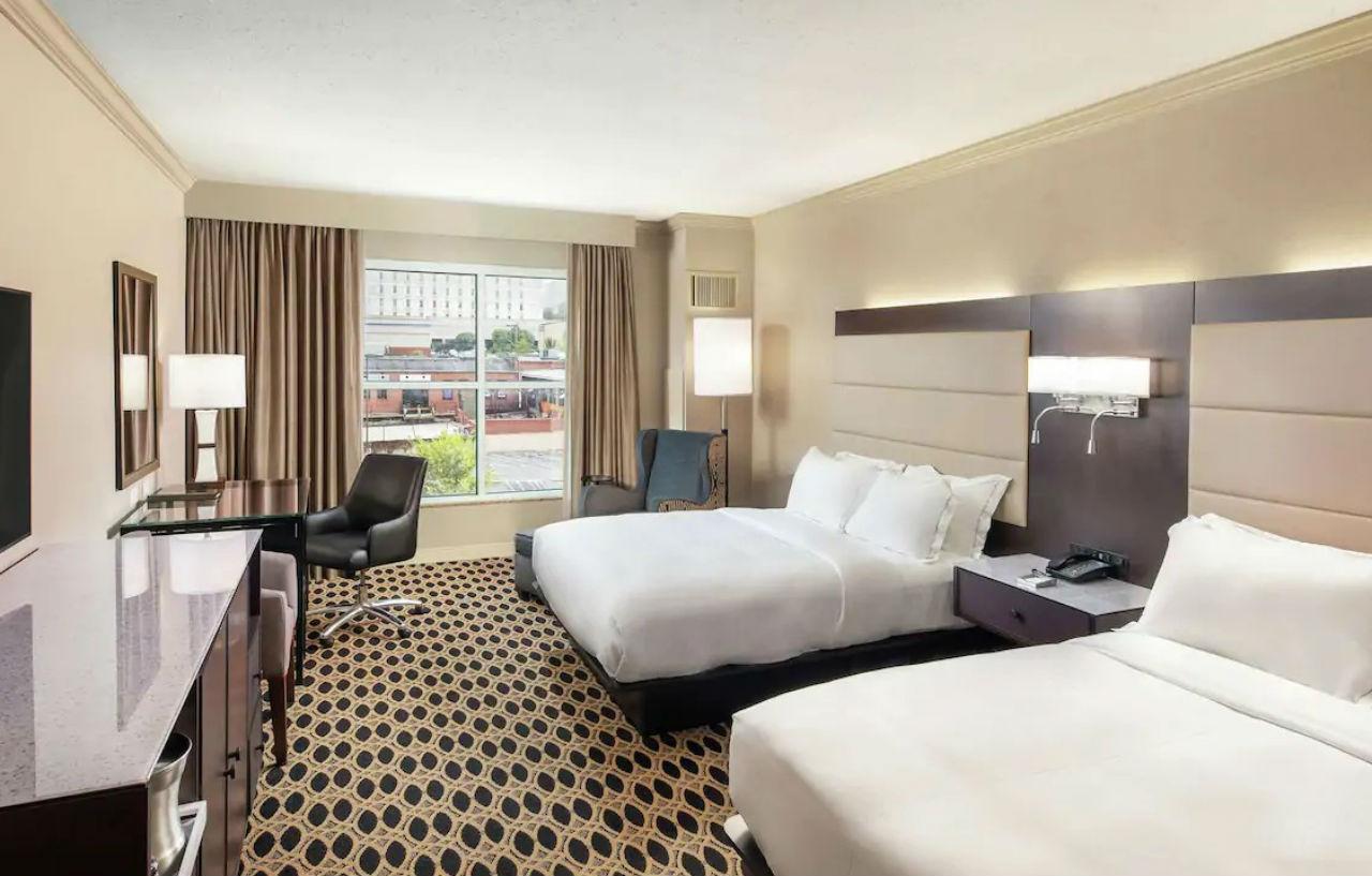Hilton Center Hotel 4*