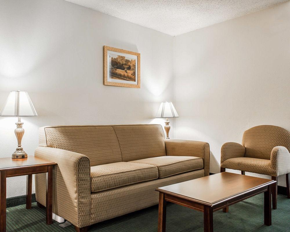 Rodeway Inn Columbia