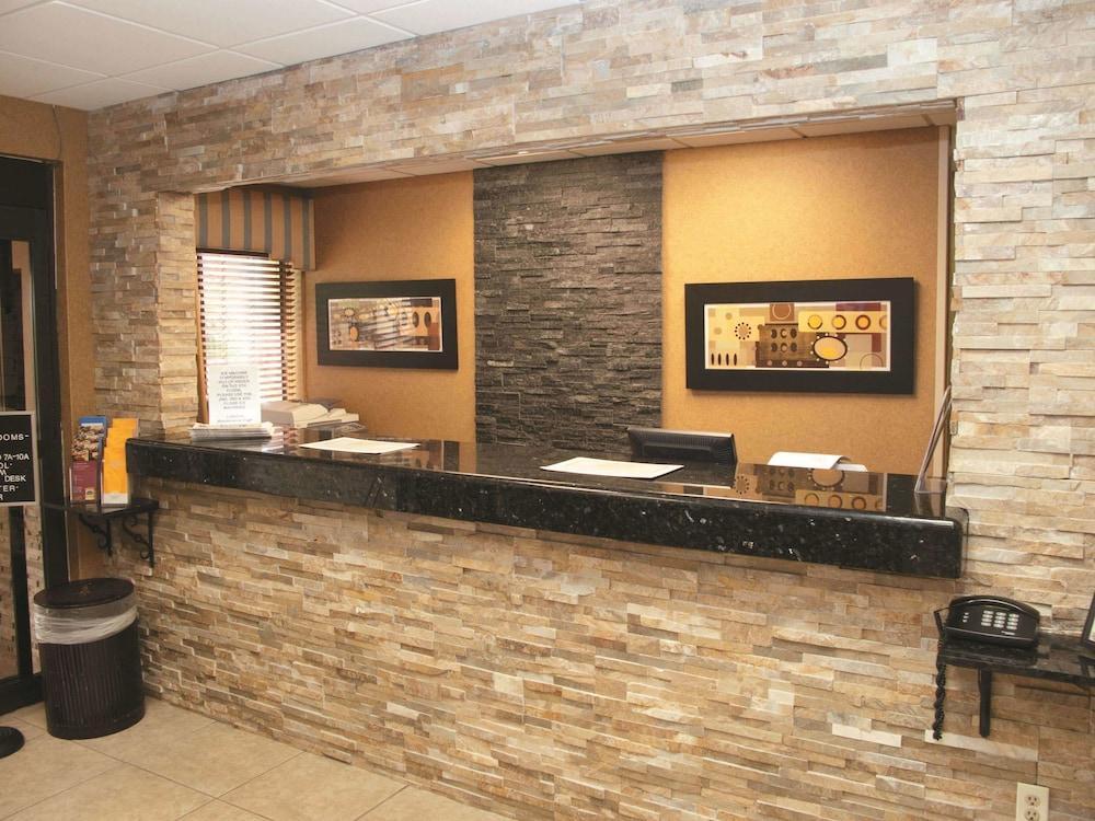 La Quinta By Wyndham Se Jackson Hotel Columbia