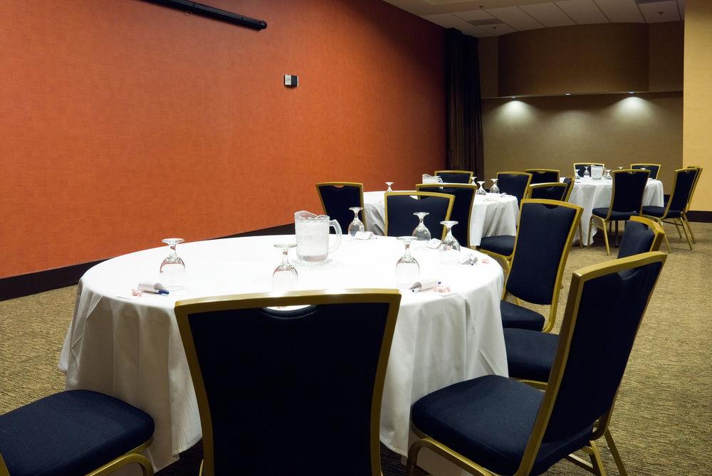 Hotel Holiday Express & Columbia-fort Jackson By Ihg 2*