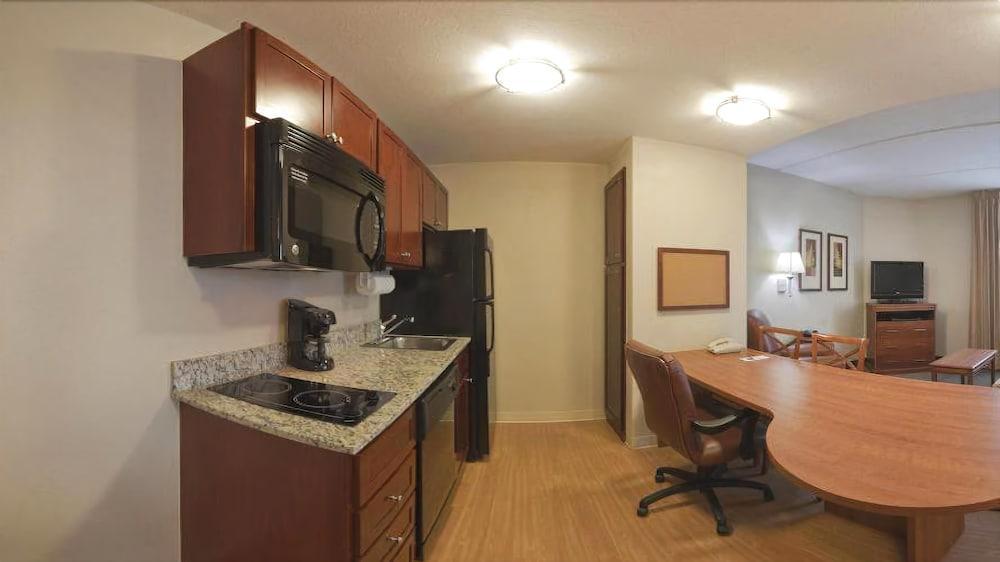 Candlewood Columbia-fort Jackson By Ihg Columbia