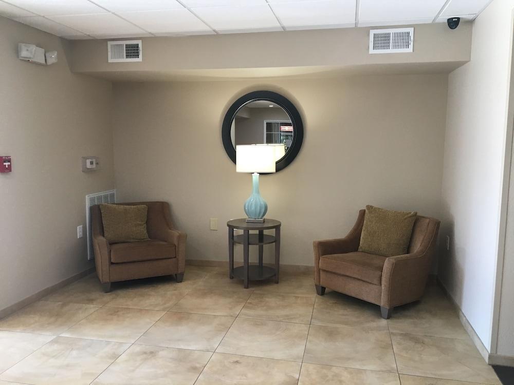 Candlewood Columbia-fort Jackson By Ihg 3* Columbia