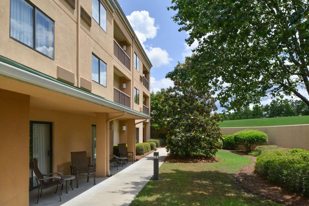 Courtyard By Marriott Northeast/fort Jackson Area Hotel Columbia