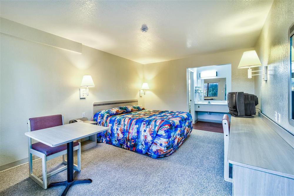 6-columbia, Sc - West 2*
