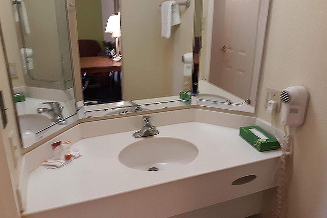 Oyo Sc I-20/i-26 Hotel Columbia