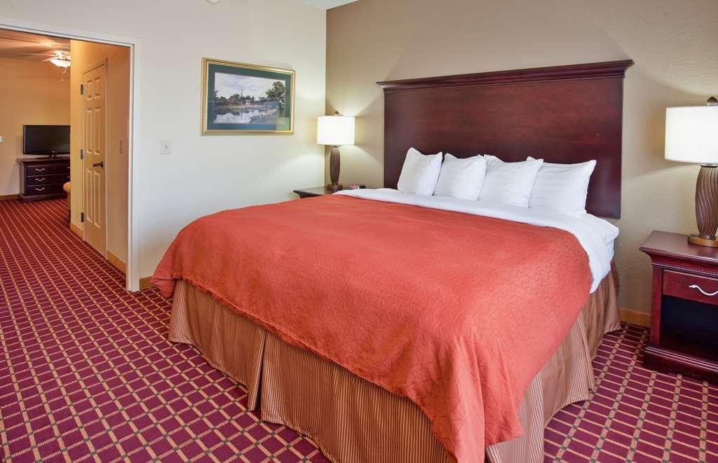 Country & By Radisson, Columbia, Sc