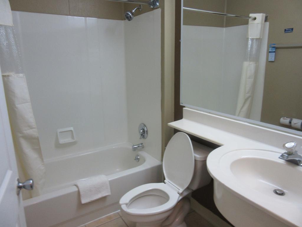 Microtel & By Wyndham Jackson N Hotel 3*
