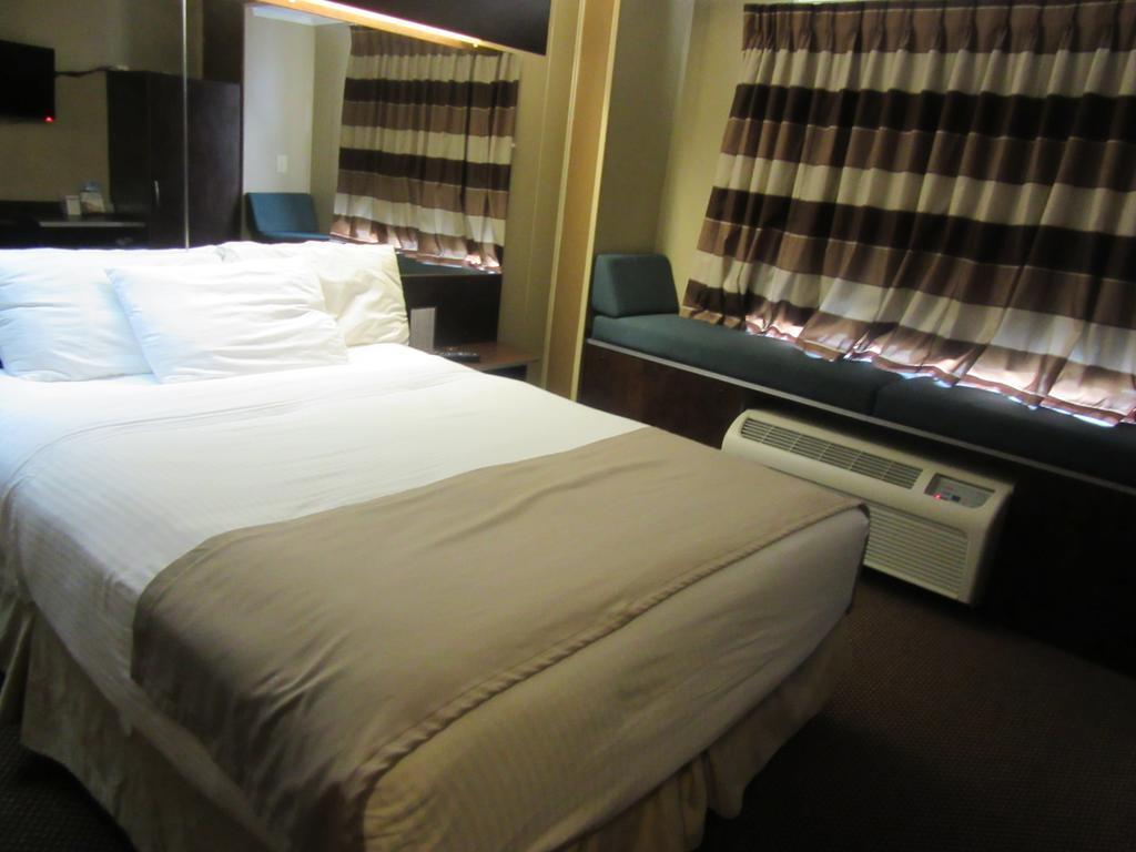 Microtel & By Wyndham Jackson N Columbia