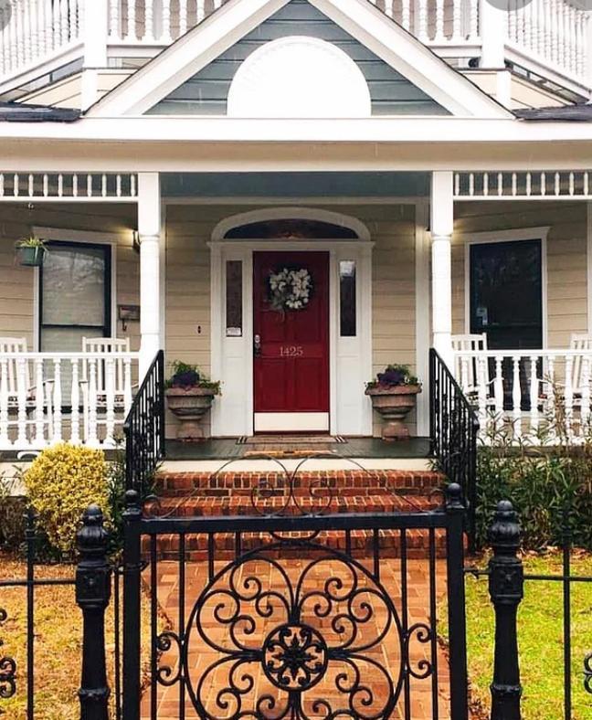 The 1425 Bed & Breakfast