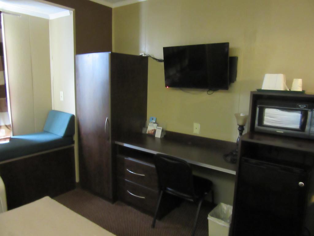 Microtel & By Wyndham Jackson N