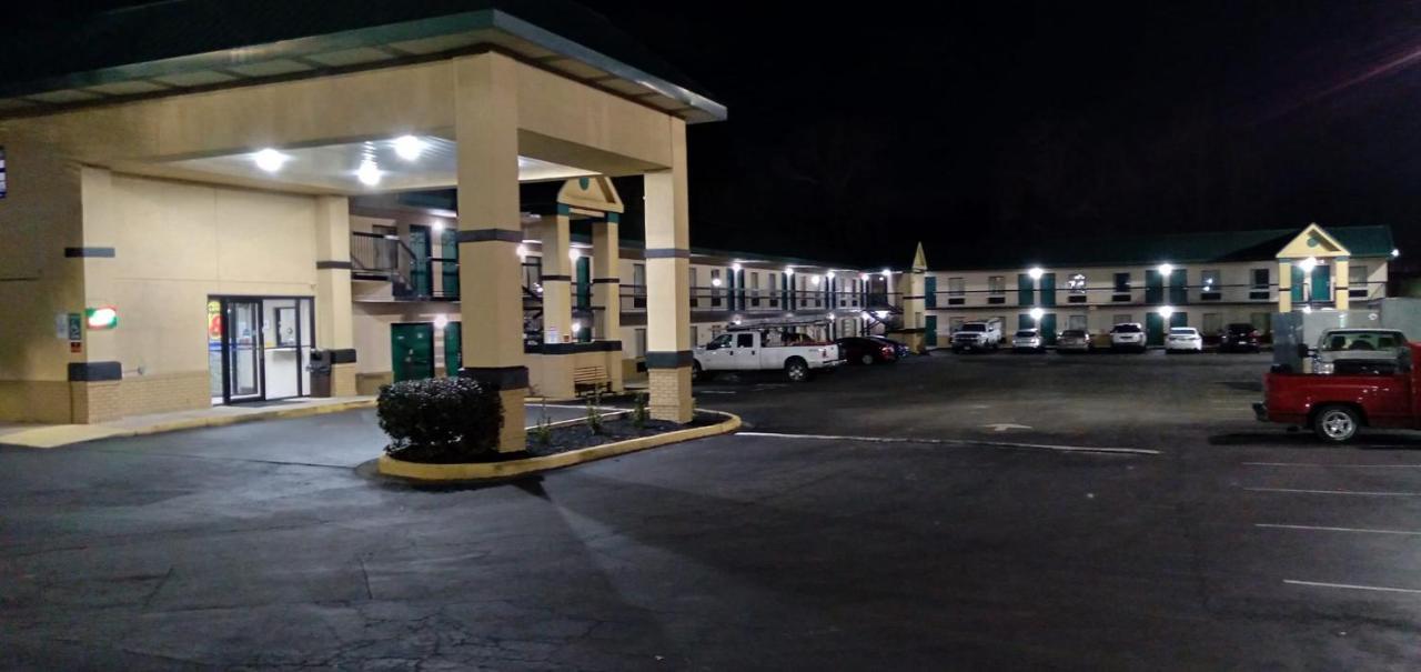 Super 8 By Wyndham 2* Columbia