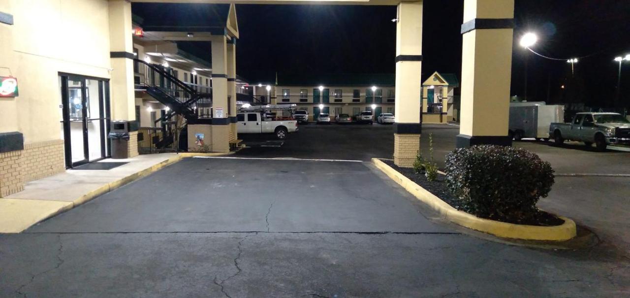 Super 8 By Wyndham Motel Columbia