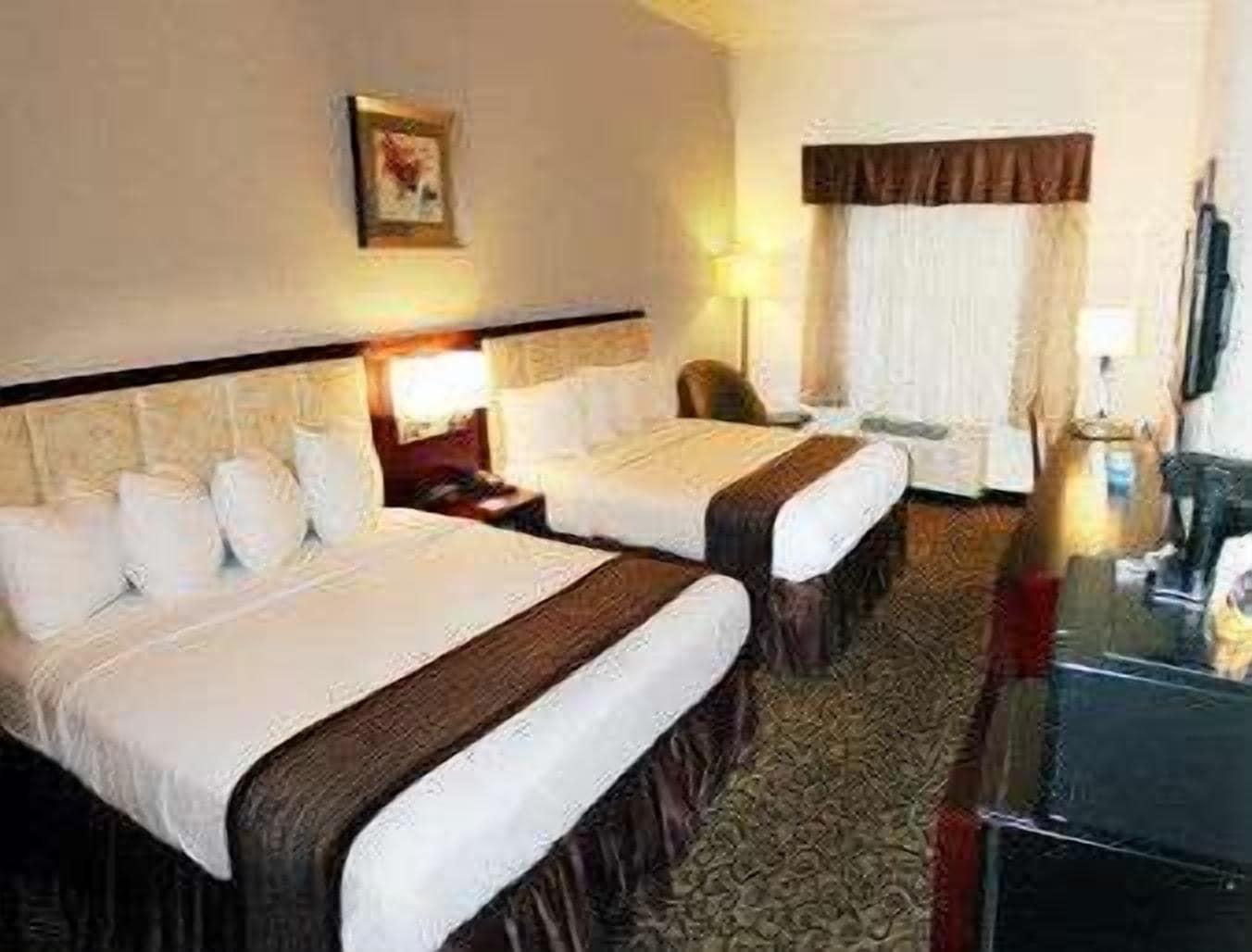 Hotel Baymont By Wyndham Jackson