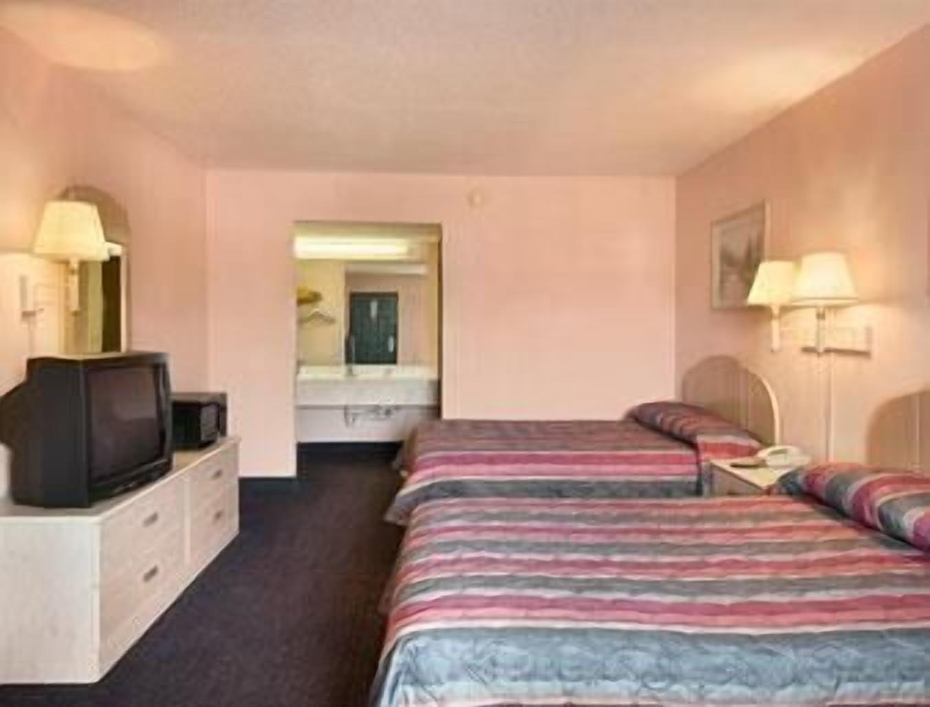 Super 8 By Wyndham 2*