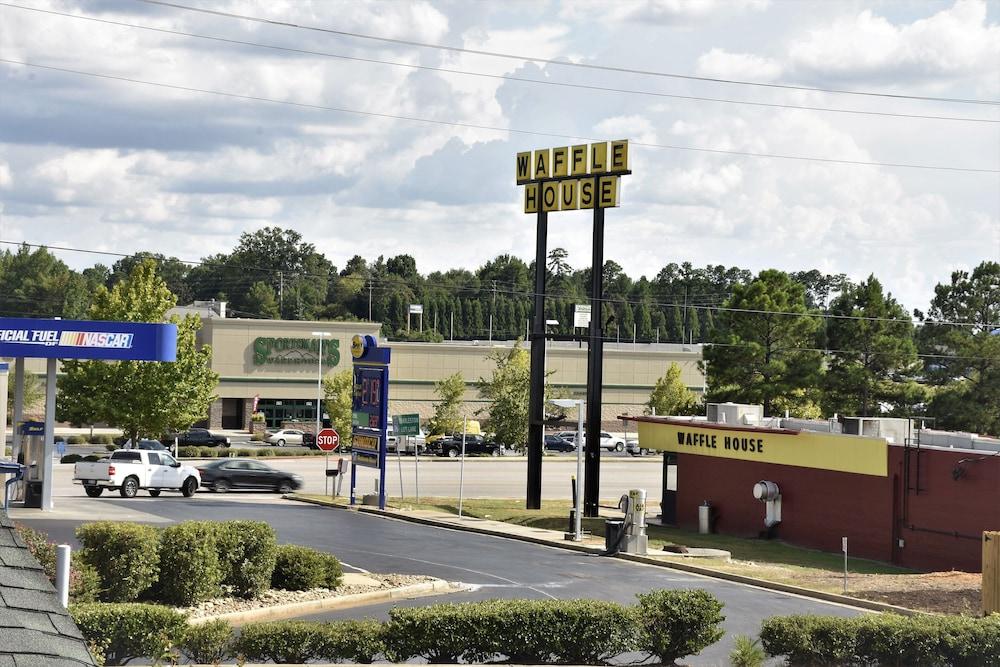 Rodeway Harbison Area