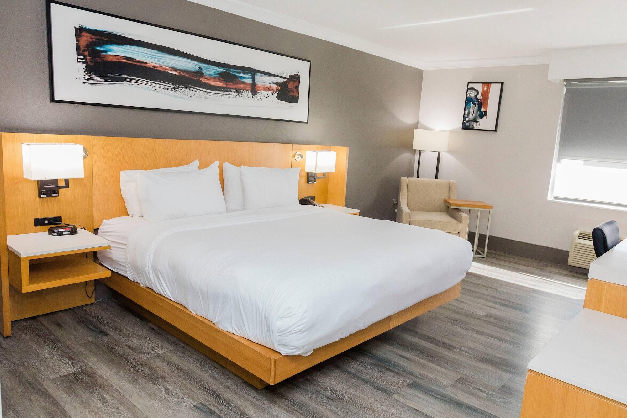 Delta By Marriott Northeast Hotel 3*