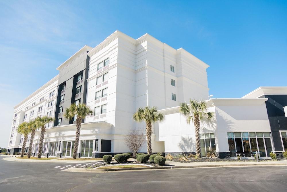 Delta By Marriott Northeast Hotel 3*