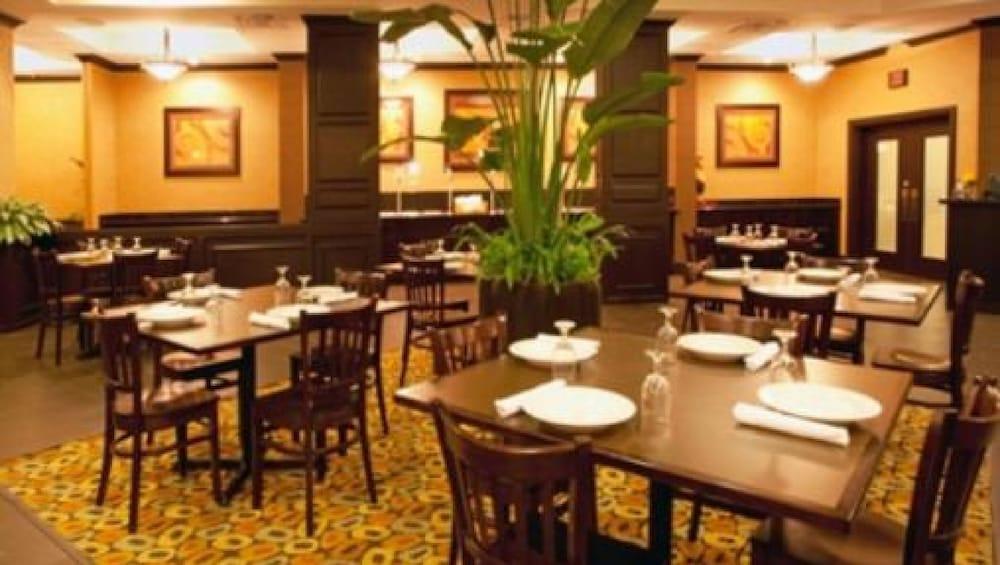 Delta By Marriott Northeast 3*