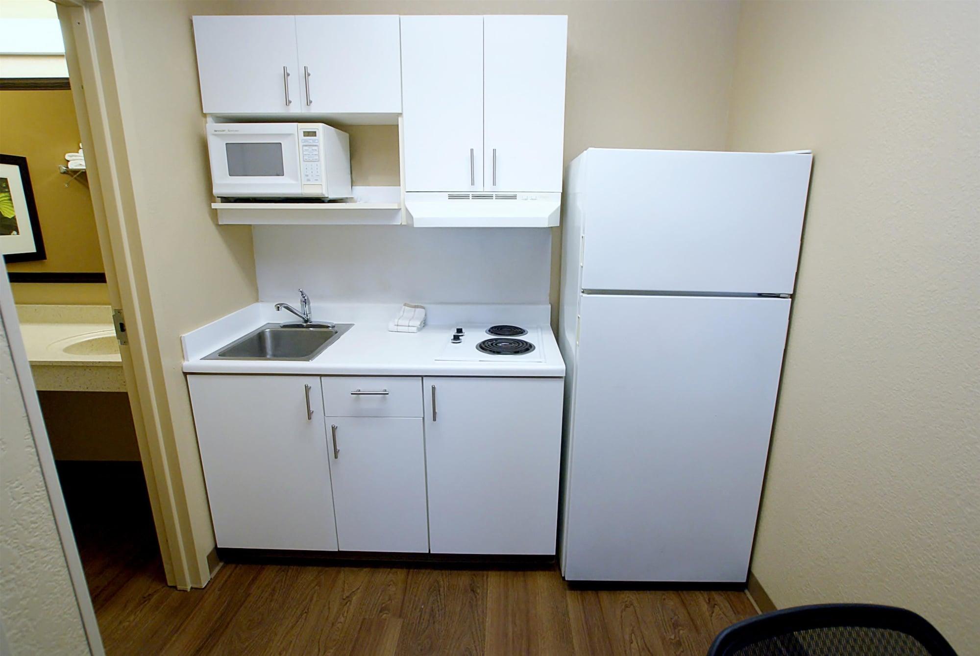 Extended America - - West - Interstate 126 Hotel 2*