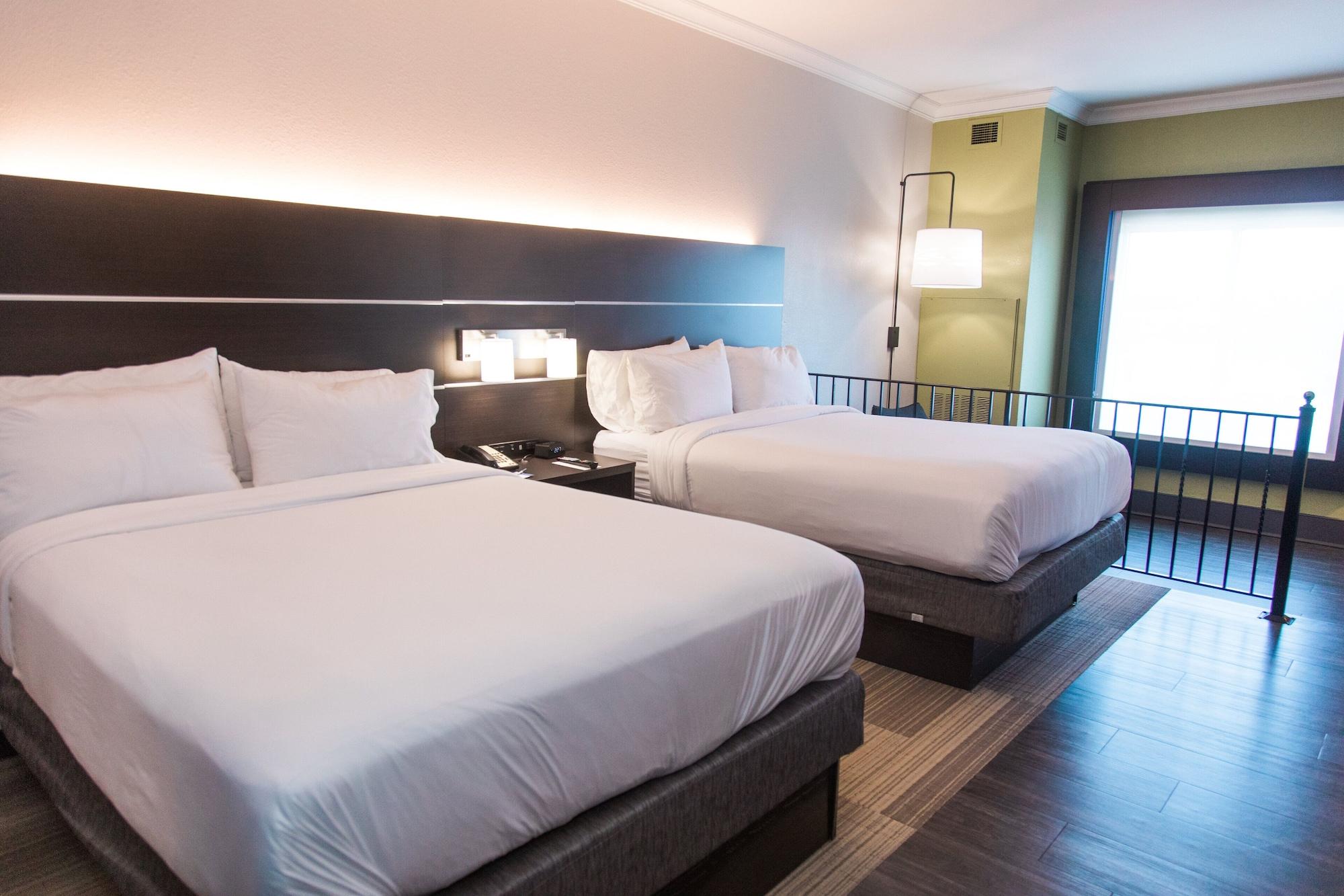 Holiday Express & Columbia-fort Jackson By Ihg Hotel 2*